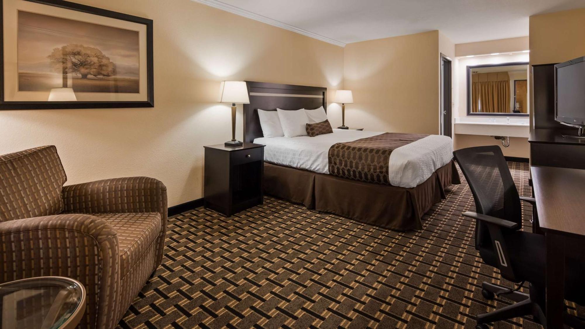 Best Western Plus Inn Of הייווארד מראה חיצוני תמונה